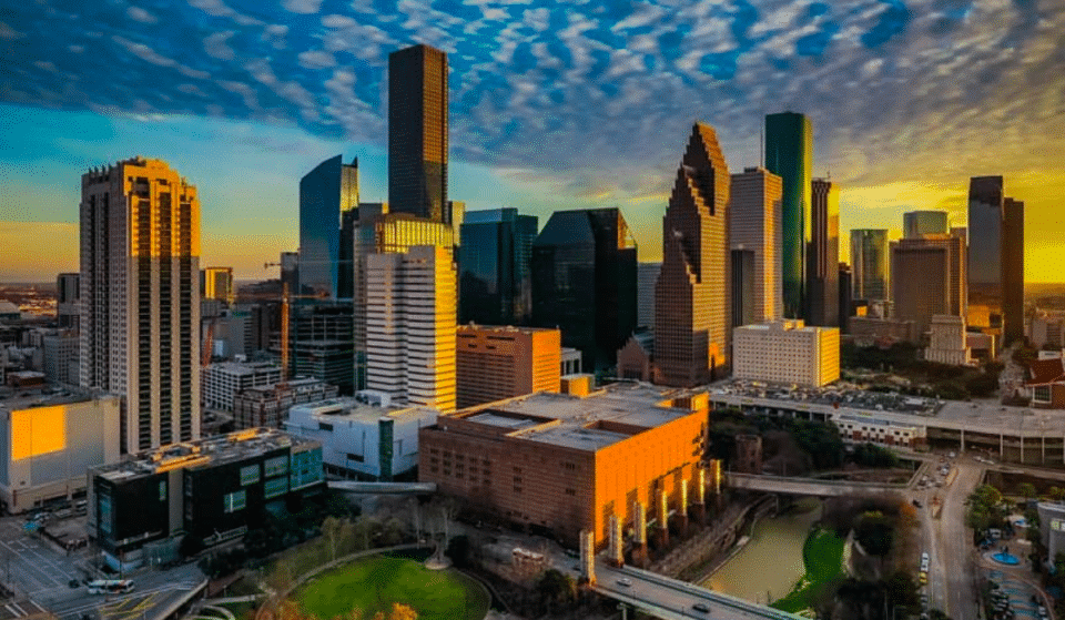 20 Of The Best Responses To ‘Tell Me You Live In Houston Without Telling Me You Live In Houston’