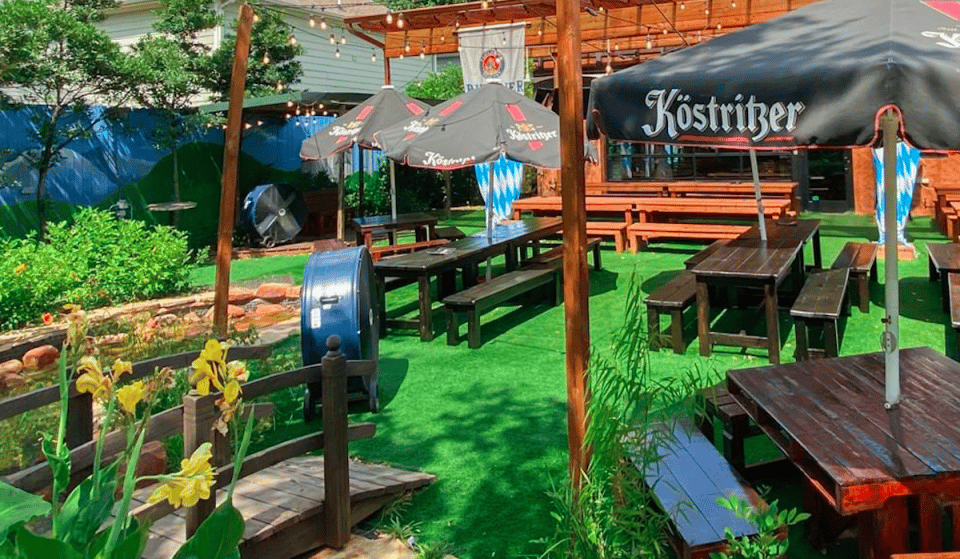 10 Beautiful Beer Gardens In Houston