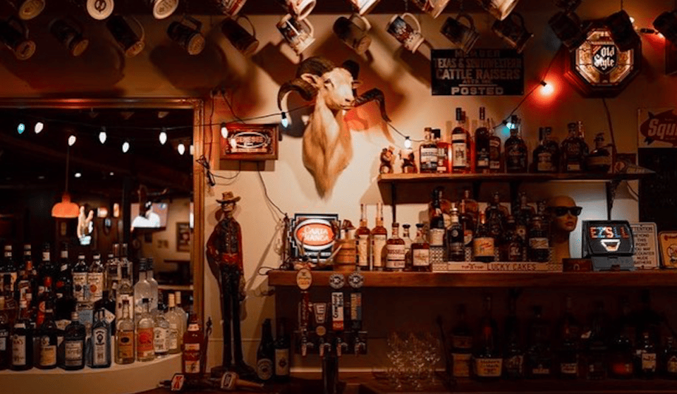 A Cozy New Dive Bar With Vintage Vibes Has Opened In Houston