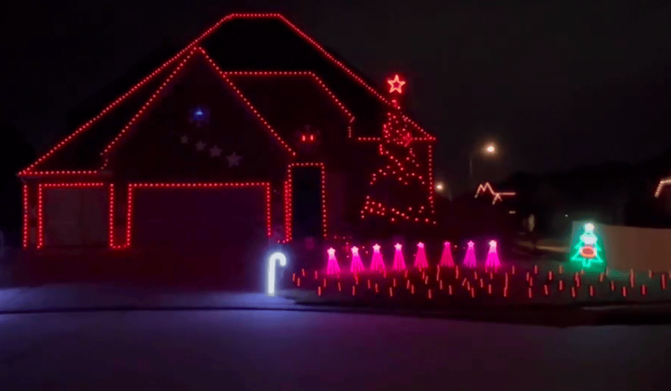 This Viral Christmas Light Decoration Is The Most H-Town Light Display In The City