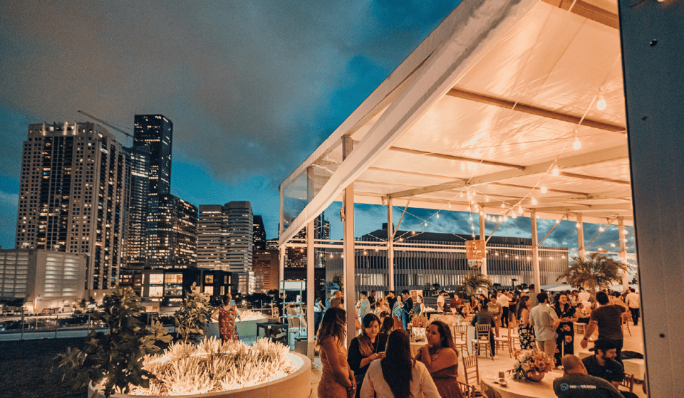 Enjoy Breathtaking Live Concerts Under The Stars At Houston’s Skylawn Rooftop