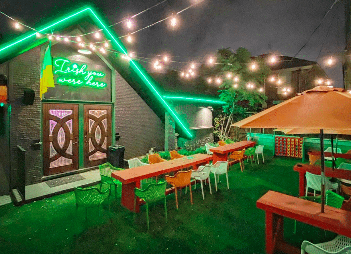 Mo's Irish Pub Vintage Park - 